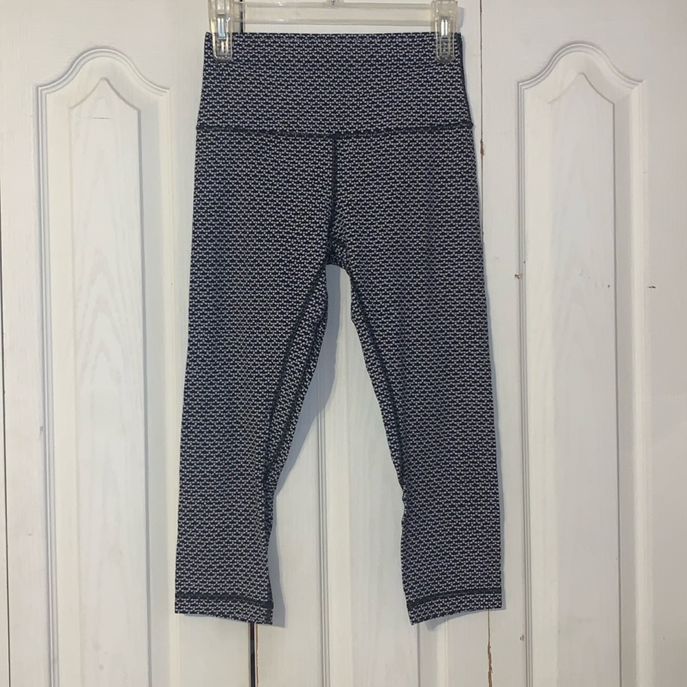 Lululemon capri leggings